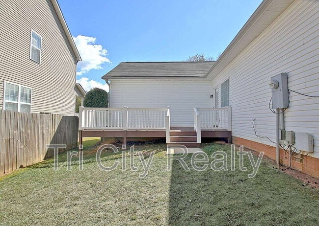 Building Photo - 109 St Albans Way