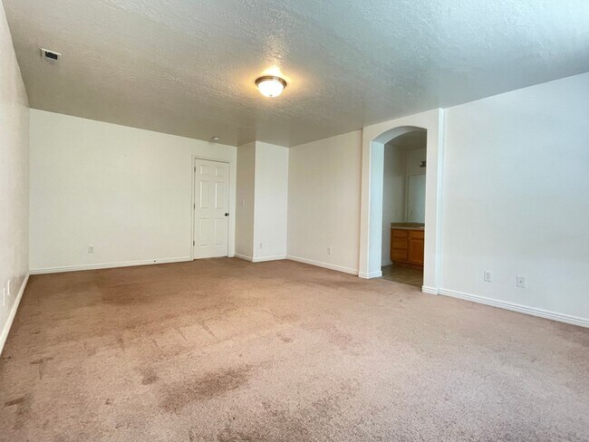 Building Photo - 5543 Copper Park Dr