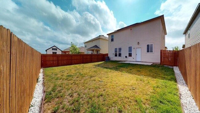 Building Photo - 344 Autumn Rouge