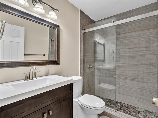 Building Photo - 9831 SW 58th Ct