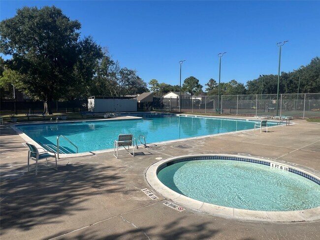 Building Photo - 11314 Piping Rock Dr