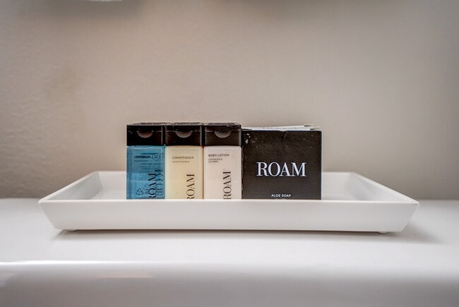 Building Photo - 407 S 94th Pl