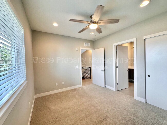 Building Photo - 3360 W 38th Ave