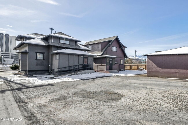 Building Photo - 33 W 8th St