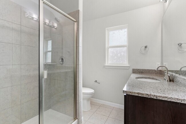 Building Photo - 1610 Temperance Wy