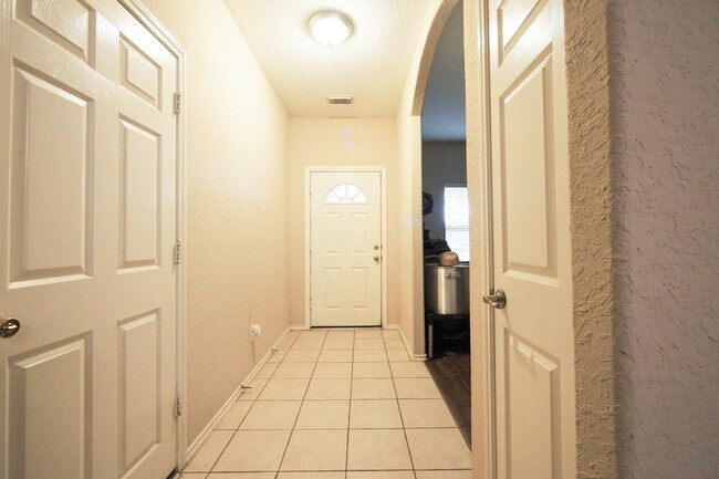 Building Photo - 11219 Overland Trail Dr