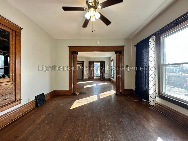 Building Photo - 9 Groveland St