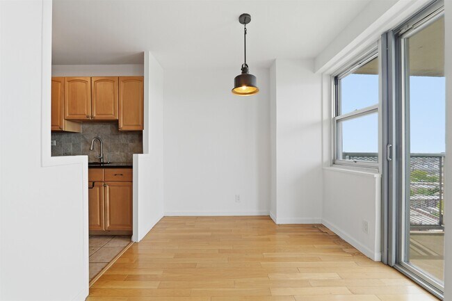 Building Photo - 6600 JFK Blvd E