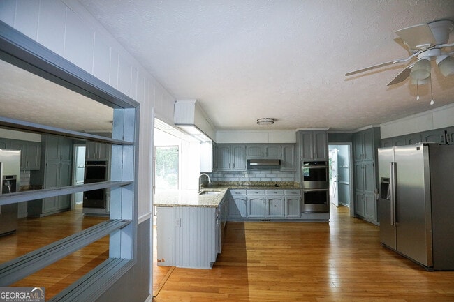 Building Photo - 2765 Collins Hill Rd