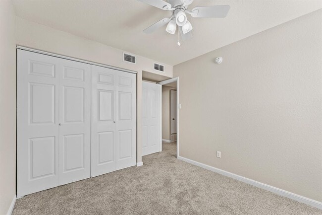 Building Photo - 220 Trestle Tree