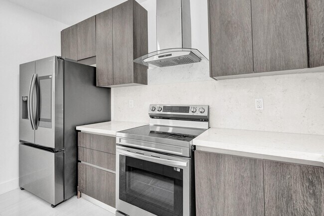 Building Photo - 1213 W Las Olas Blvd