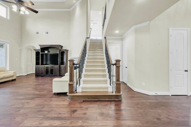 Building Photo - 34 Langstone Place