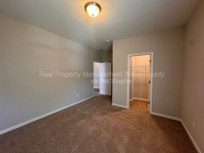Building Photo - 101 Benning Hills Pl