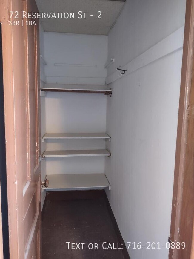 Building Photo - 72 Reservation St