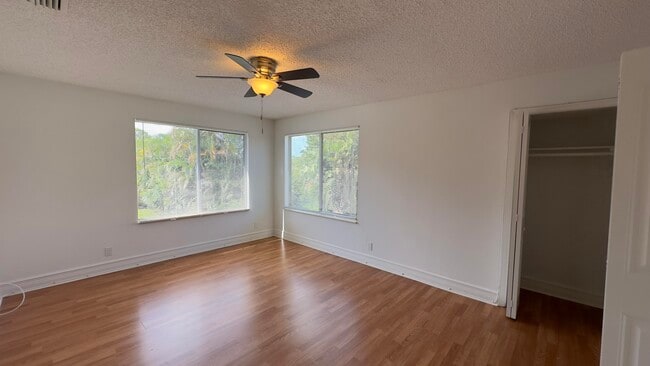 Building Photo - 5340 Bosque Ln
