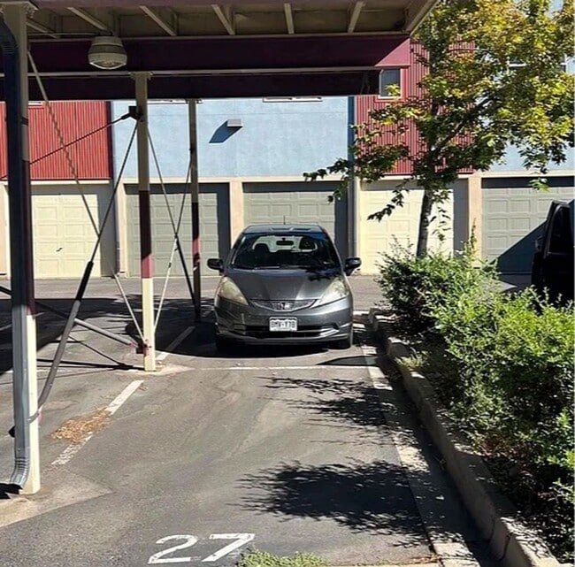 Building Photo - 2930 Bluff St