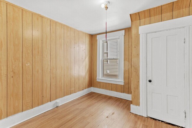 Building Photo - 278 Auburn St