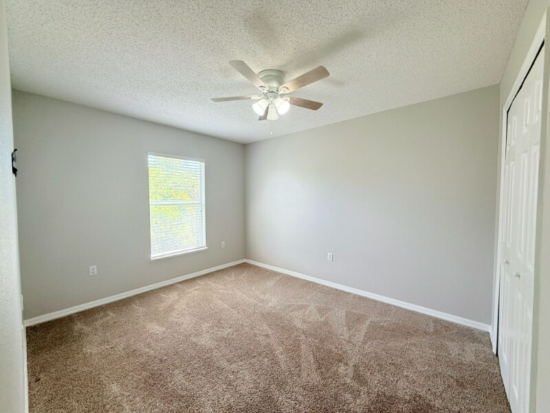 Building Photo - 9917 Ashburn Lake Dr