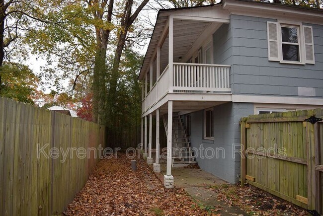 Building Photo - 1303 Tallwood St
