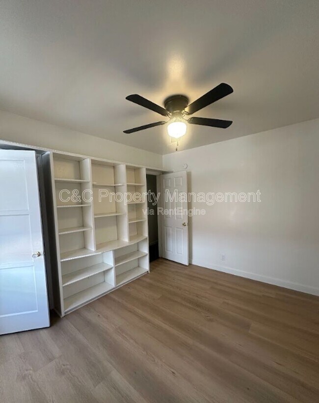 Building Photo - 14012 Sylvanwood Ave