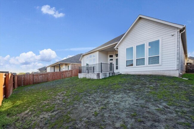 Building Photo - 623 Baretta Loop