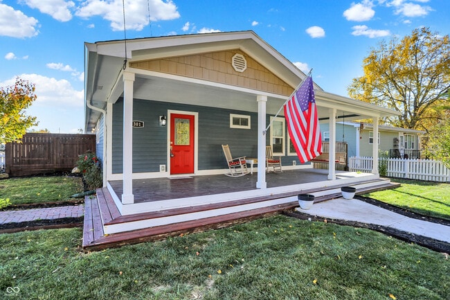 Building Photo - 301 W Pierce St