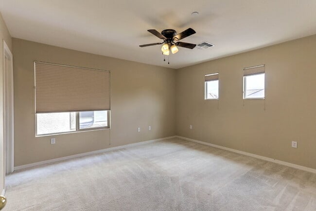 Building Photo - Rancho Sahuarita 5-Bed with 3.5 Baths 3187 Sq Ft
