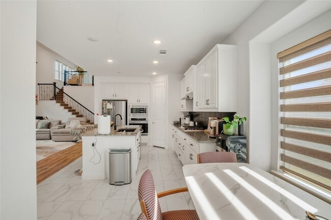 Building Photo - 4424 English Maple Dr