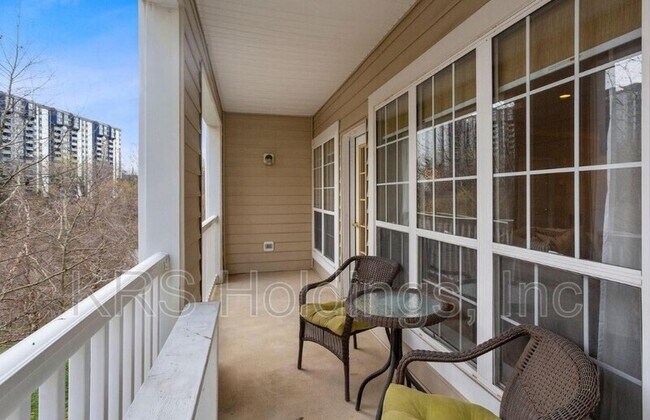 Building Photo - 4550 Strutfield Ln