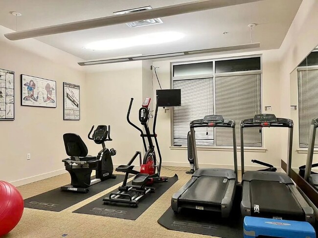 Building Photo - 1Bd/1Ba Redmond Condo