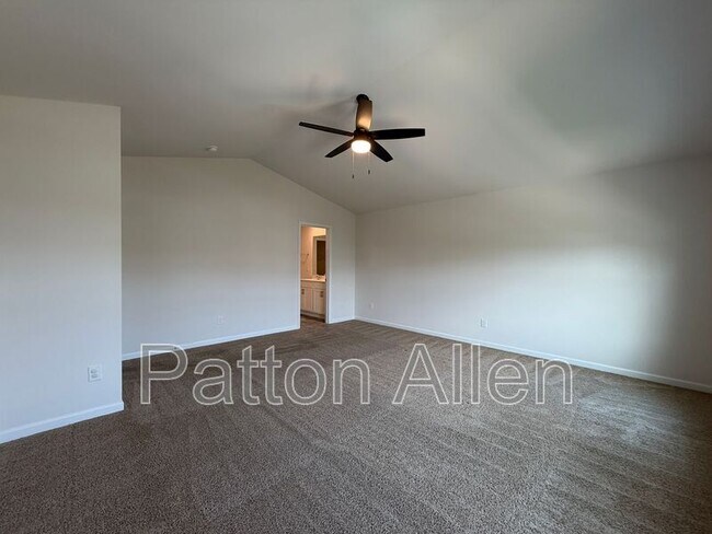 Building Photo - 138 Marathon Ln