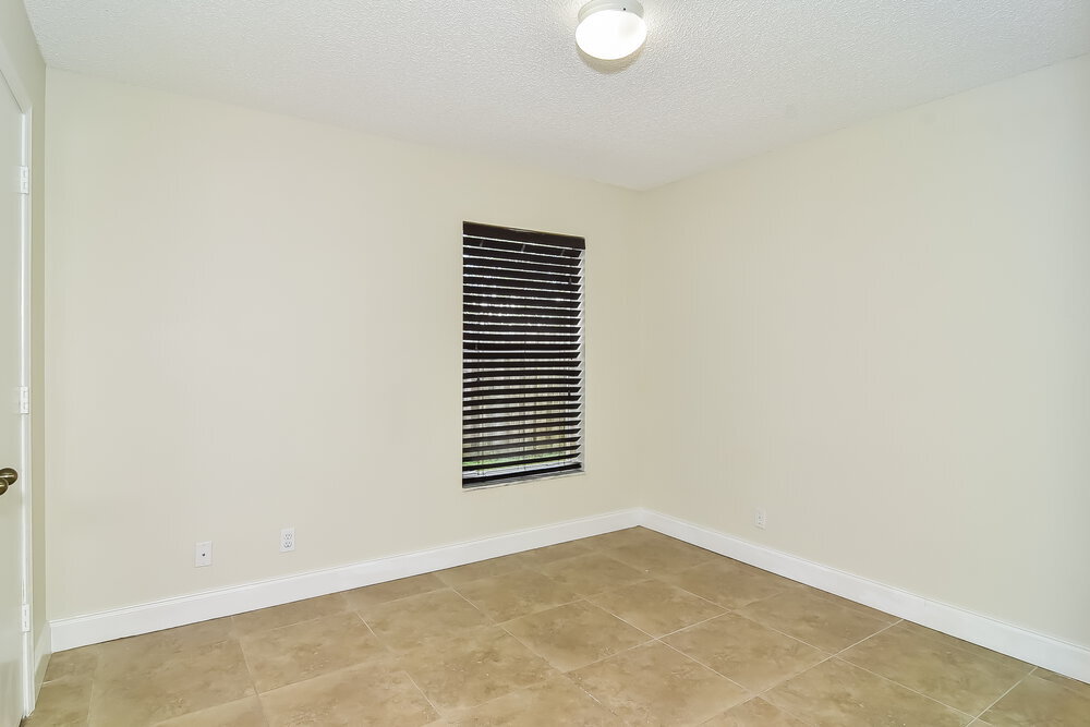 Building Photo - 22457 Middletown Dr