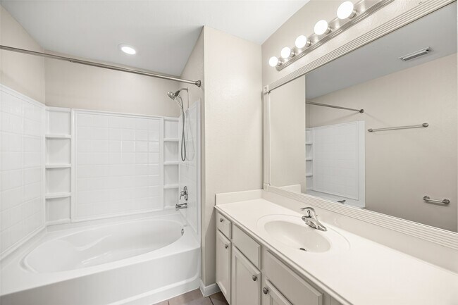 Building Photo - 1651 Grable Cove Ln