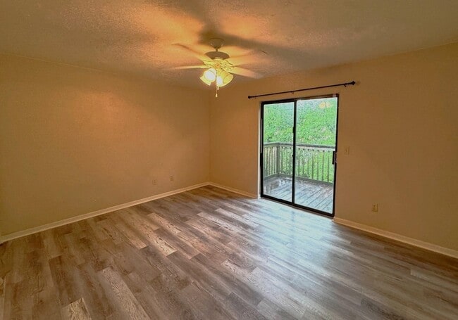 Building Photo - 1640 Willow Bend Way