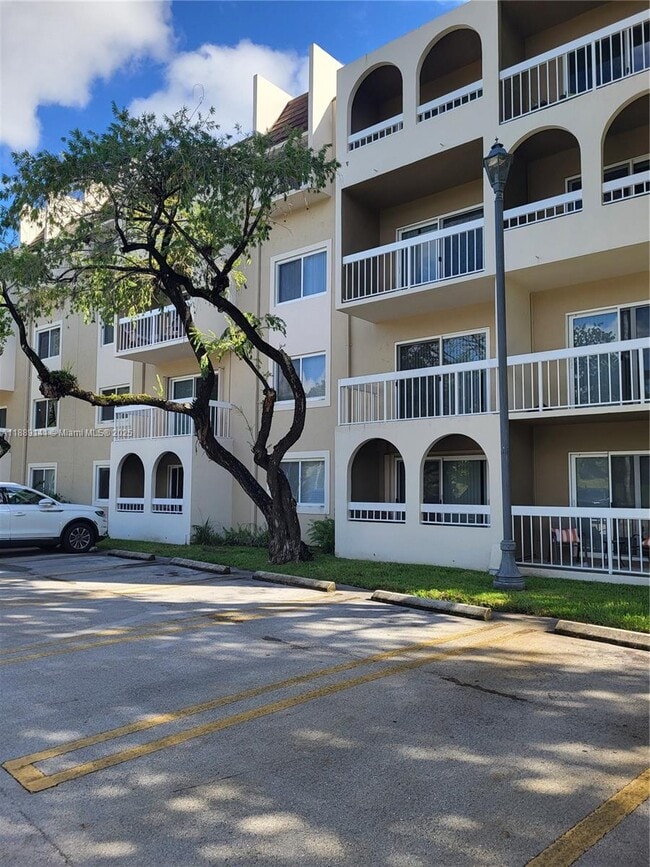 Building Photo - 7707 Camino Real