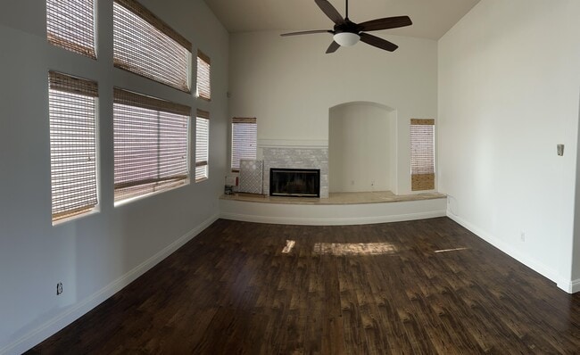 Building Photo - 26611 Alta Ave