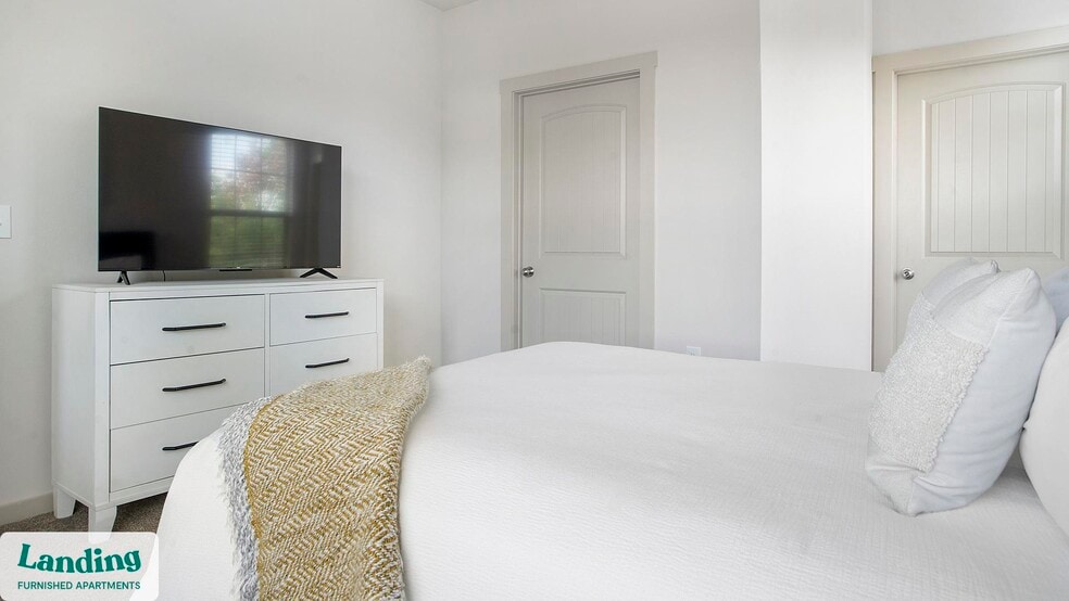 Building Photo - 10800 Lakeline Blvd