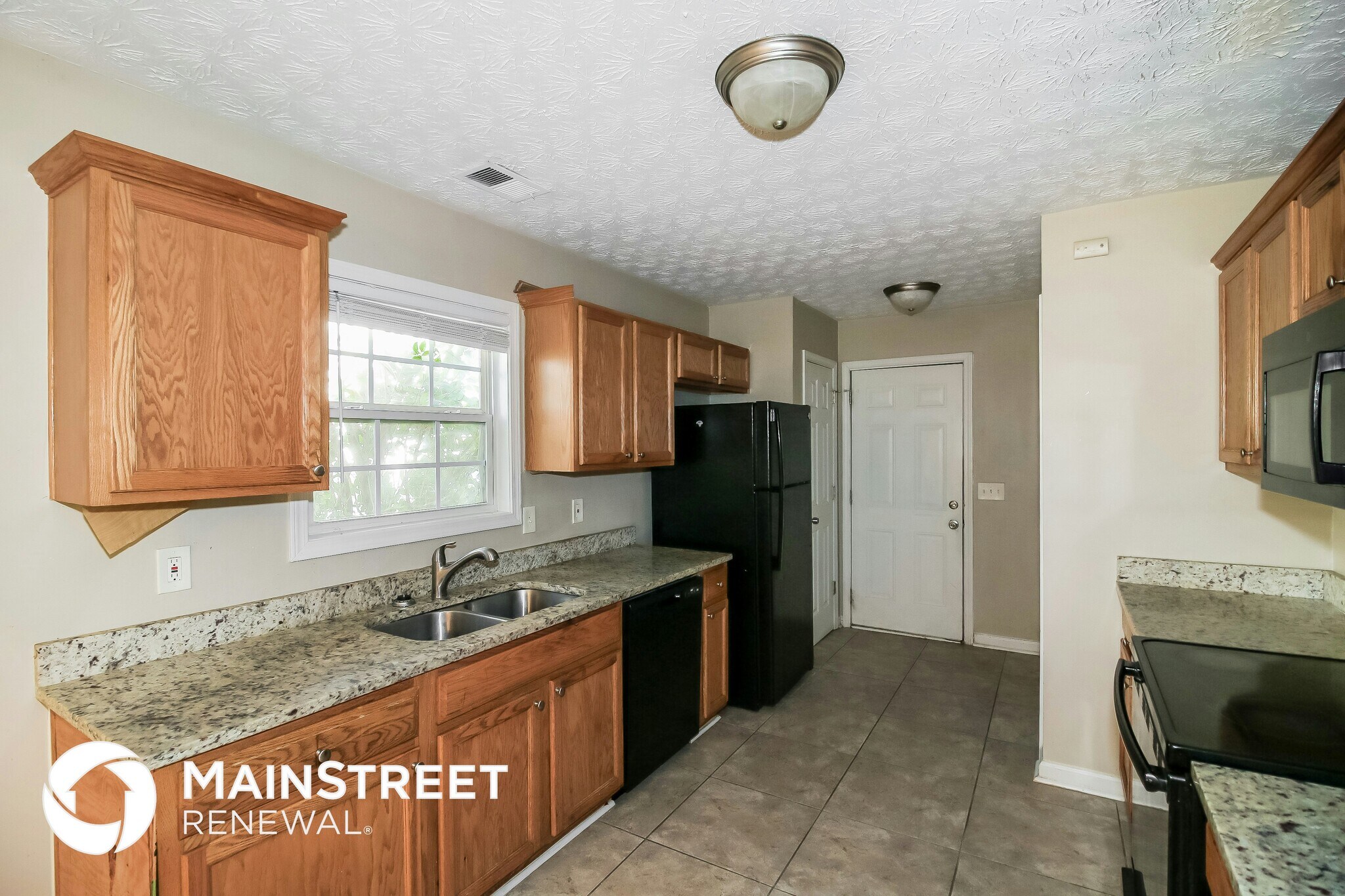 Building Photo - 1628 Marceau Dr