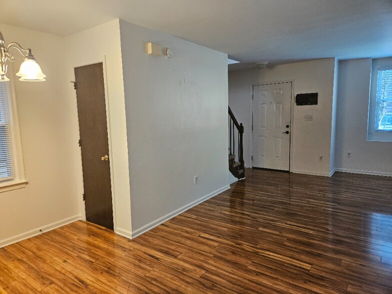 Building Photo - 52 Culpepper Ave