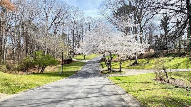 Building Photo - 177 Plantation Trce