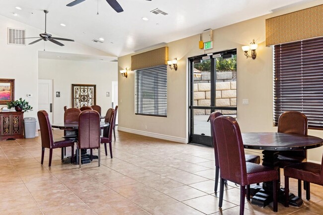 Building Photo - Bella Terrazza FURNISHED CONDO  --  Golf C...