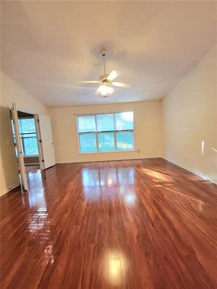 Building Photo - 3342 Woodash Ln