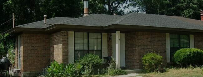 Building Photo - Harmon Creek