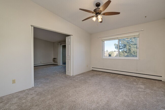 Building Photo - JUST LISTED: 2BDR/2BTH CONDO IN HEATHER GARDENS $2095 Available Oct. 1st