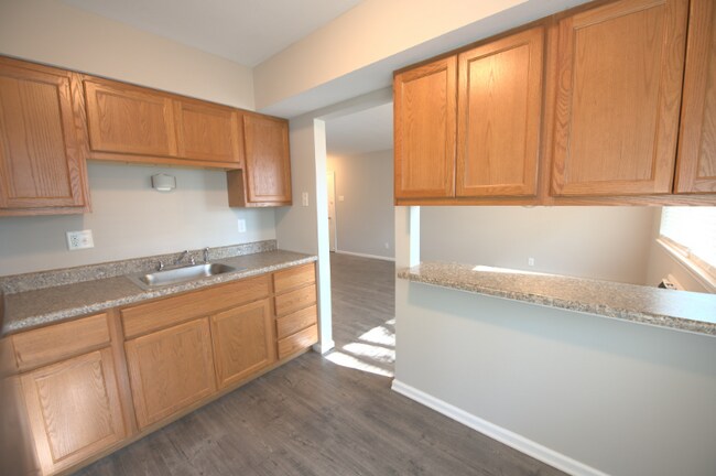 Building Photo - 7522 Hazelcrest Dr