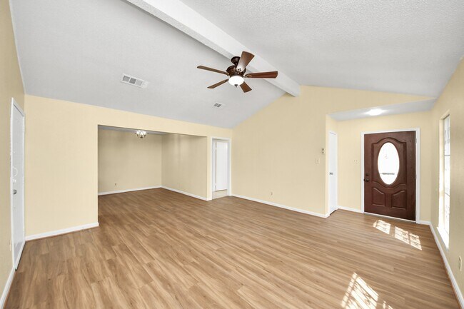 Building Photo - 8105 Lanham Ln