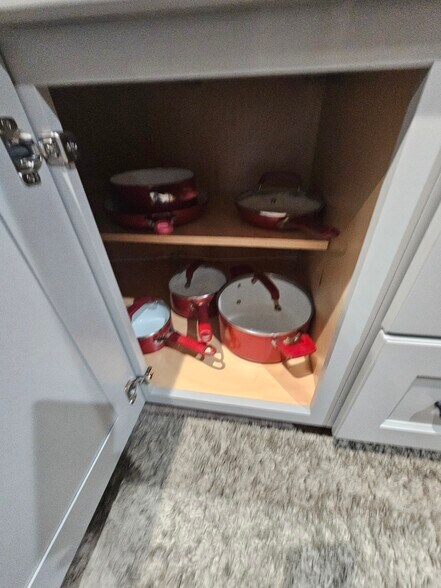 Building Photo - 435 High St