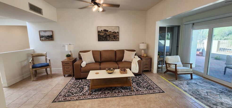 Building Photo - 432 W San Ignacio