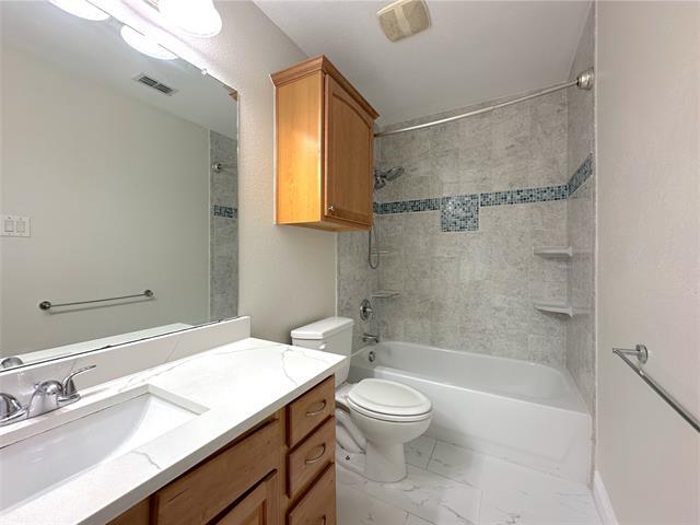 Building Photo - 1579 Poets Way