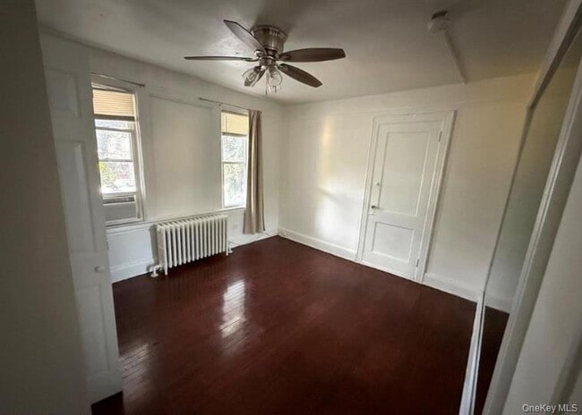 Building Photo - 364 Ashford Ave